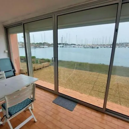 Lägenhet Cosy A Avec Piscine Partagee, 39 M² *